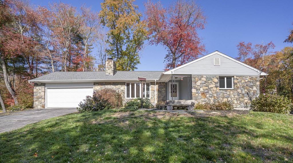 42 Pamden Ln, Seekonk, MA 02771 MLS 73051416 Coldwell Banker