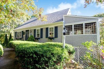 146 Braeside Rd, Falmouth, MA 02540 - Photo 1