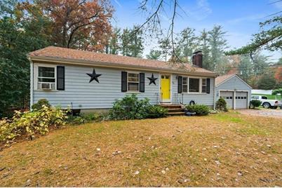 224 School St, Marshfield, MA 02050 - Photo 1