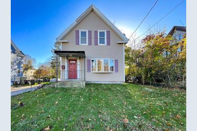 428 Pleasant St, Brockton, MA 02301 - Photo 1