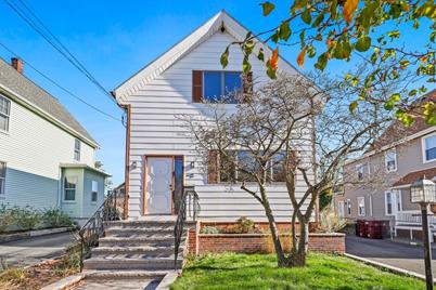 21 Autumn St, Everett, MA 02149 - Photo 1