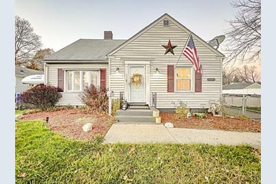 1023 Allen St, Springfield, MA 01118 - Photo 1