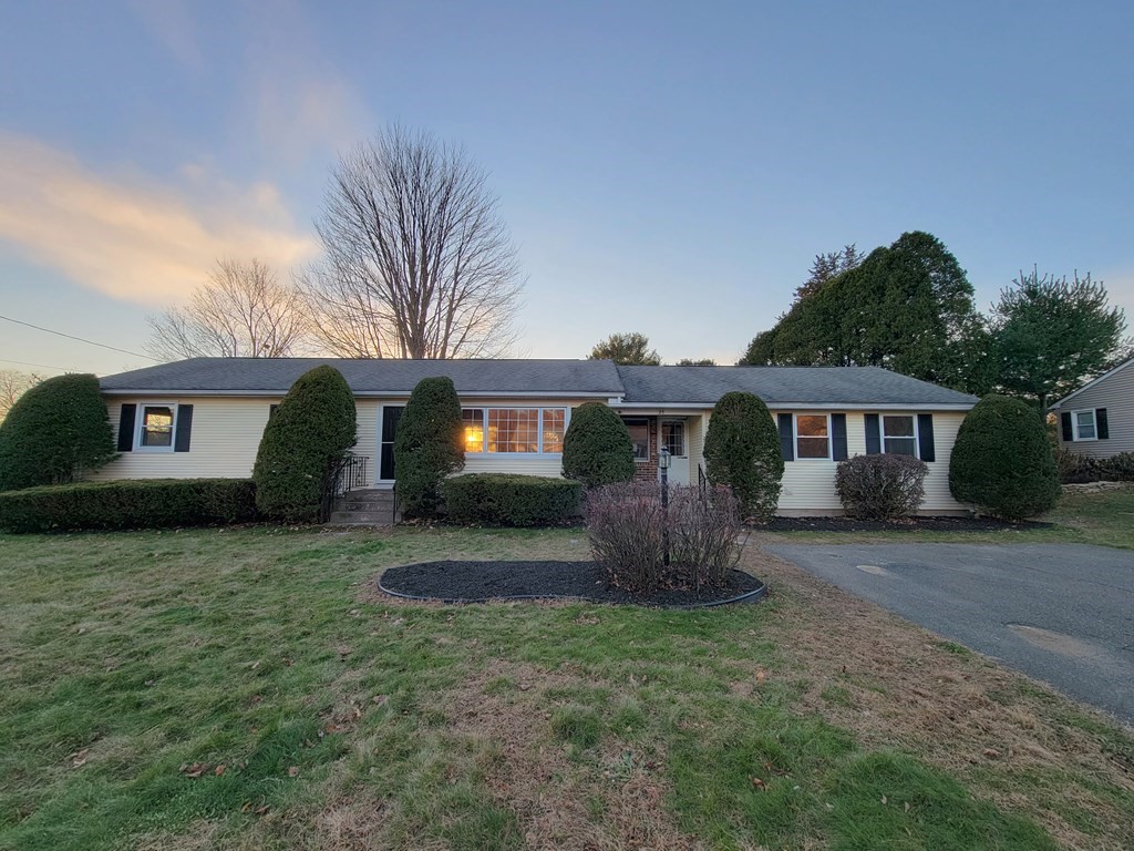 25 Breton Ln, Holyoke, MA 01040 MLS 73061437 Coldwell Banker