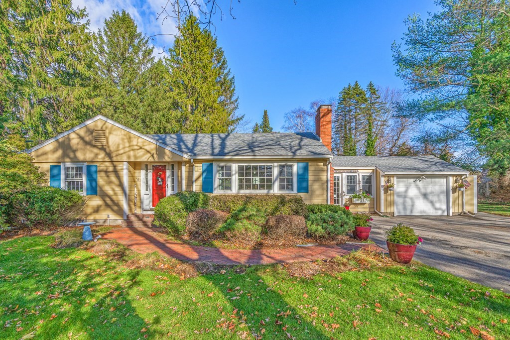 52 Essex Rd, Ipswich, MA 01938 MLS 73061488 Coldwell Banker