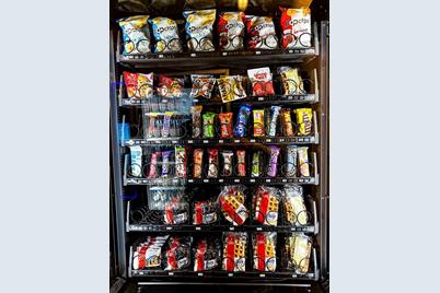 0 Vending Machine Biz - Photo 1