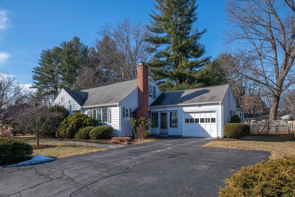 17 Beechwood Ave, Easthampton, MA 01027 MLS 73069590 Coldwell Banker