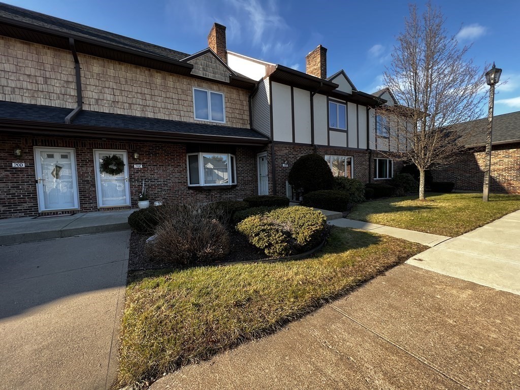 20 Castle Hill Rd F, Agawam, MA 01001 MLS 73069999 Coldwell Banker