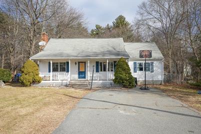 85 Chauncey Walker St, Belchertown, MA 01007 - Photo 1