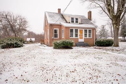 239 South St, Agawam, MA 01001 - Photo 1