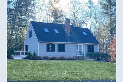 17 Walker St, Norton, MA 02766 - Photo 1