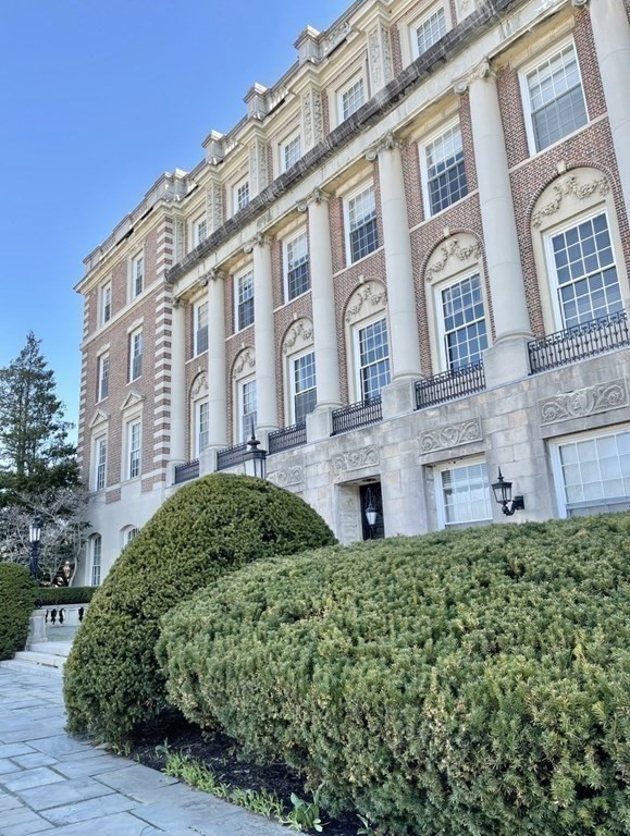 16 Balmoral 304, Andover, MA 01810 MLS 73073674 Coldwell Banker