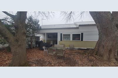 138 New Yorker Ave, Chelmsford, MA 01824 - Photo 1