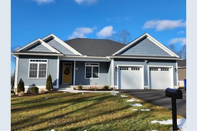 13 Lyon Green, South Hadley, MA 01075 - Photo 1