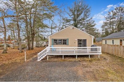 25 Pilgrim Ave, Wareham, MA 02571 - Photo 1