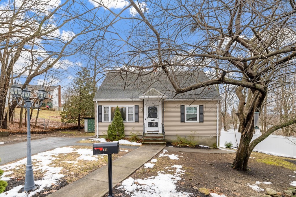 121 Eastern Ave, Woburn, MA 01801 MLS 73075100 Coldwell Banker