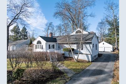 28 Woolworth St, Longmeadow, MA 01106 - Photo 1