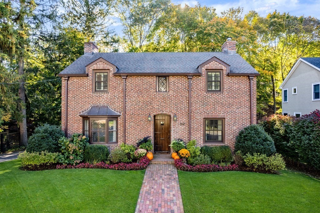 90 Larchmont Ave, Newton, MA 02468 MLS 73077272 Coldwell Banker