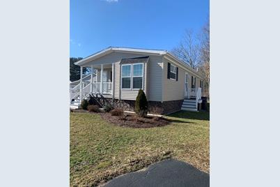160 Washington St #11, Plainville, MA 02762 - Photo 1