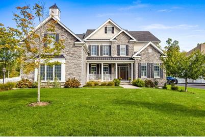 28 Orchard Dr, Cohasset, MA 02025 - Photo 1