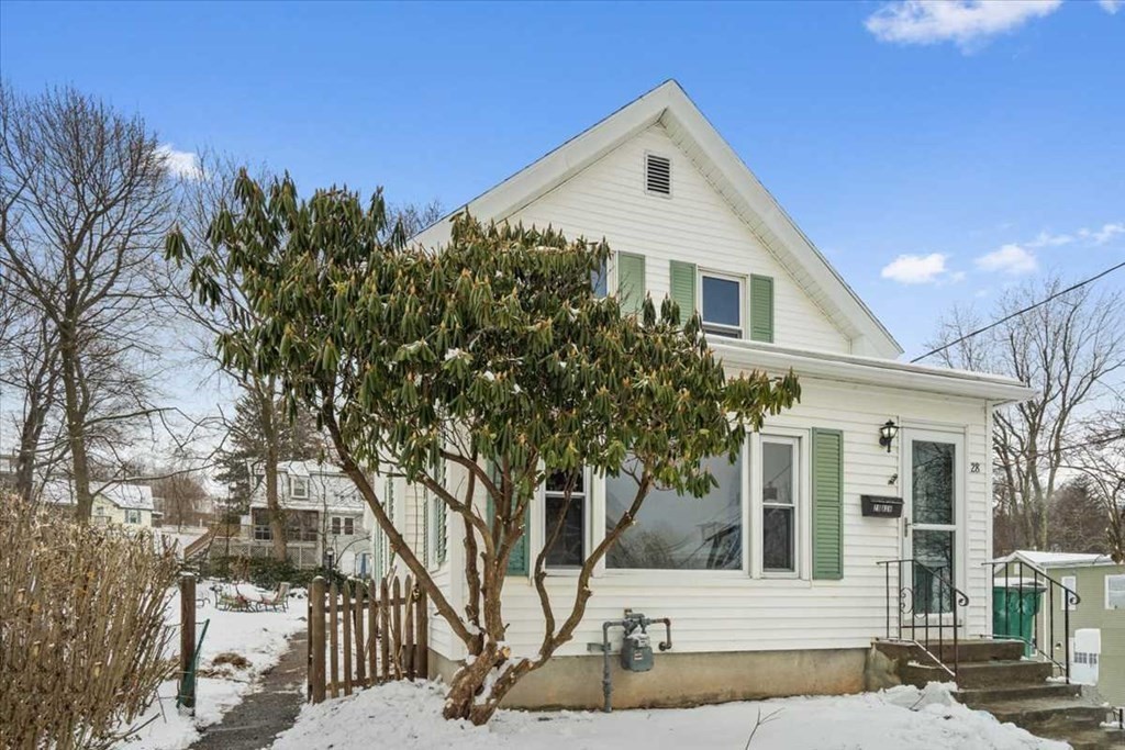 28 Ash St, Fitchburg, MA 01420 MLS 73078455 Coldwell Banker