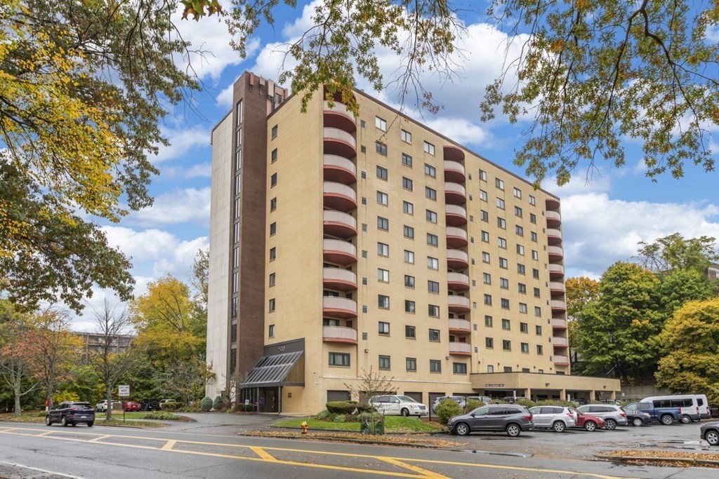 2500 Mystic Valley Pkwy 1003, Medford, MA 02155 MLS 73080577