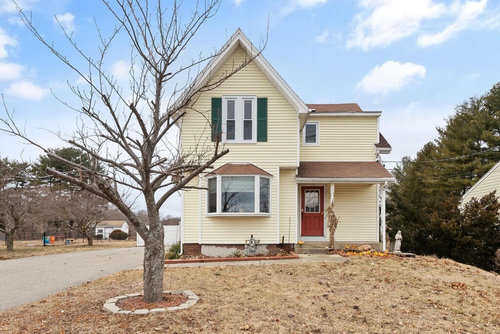 47 Farm St, Wakefield, MA 01880 MLS 73080991 Coldwell Banker