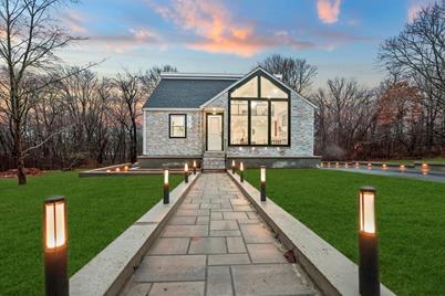 294 River St, Braintree, MA 02184 - Photo 1