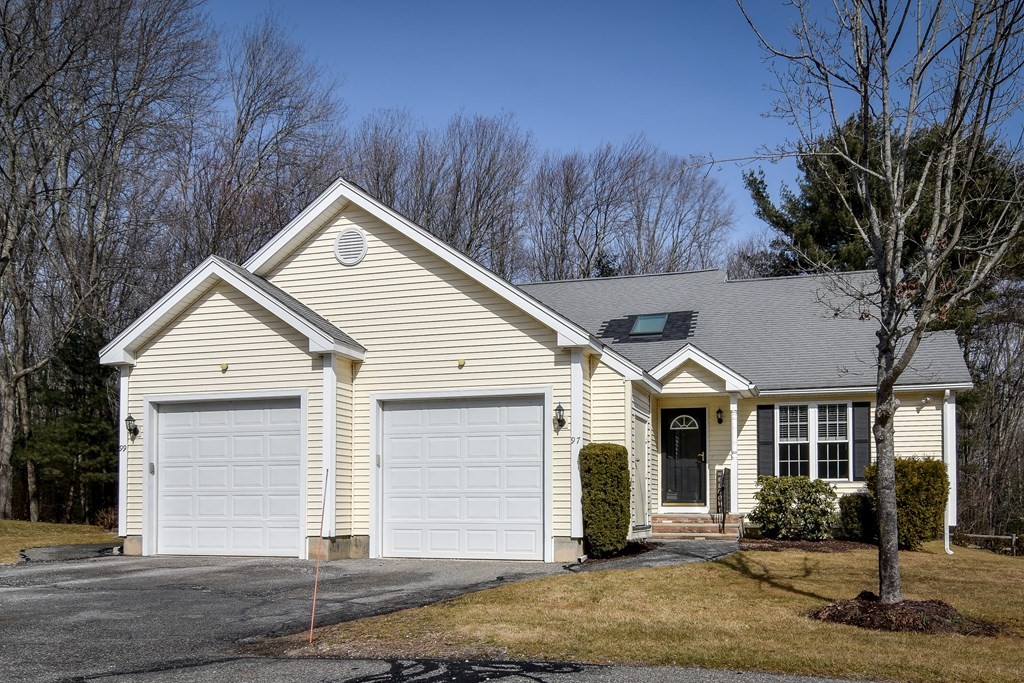 97 Country Squire Rd 97, Uxbridge, MA 01569 MLS 73082860 Coldwell