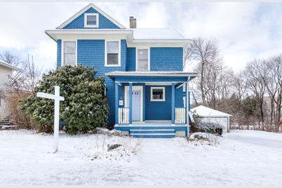 28 Iowa Street, Worcester, MA 01602 - Photo 1