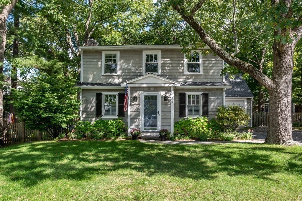 7 Summit Rd, Wellesley, MA 02482 MLS 73082912 Coldwell Banker