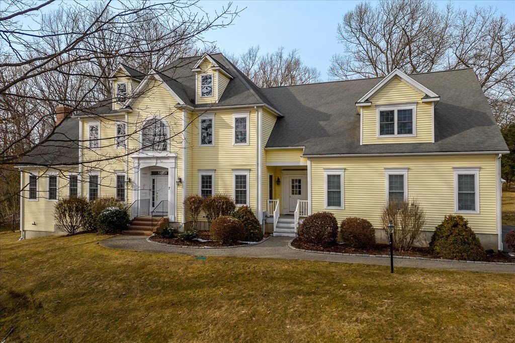 7 Dudley Rd, Mendon, MA 01756 MLS 73083051 Coldwell Banker