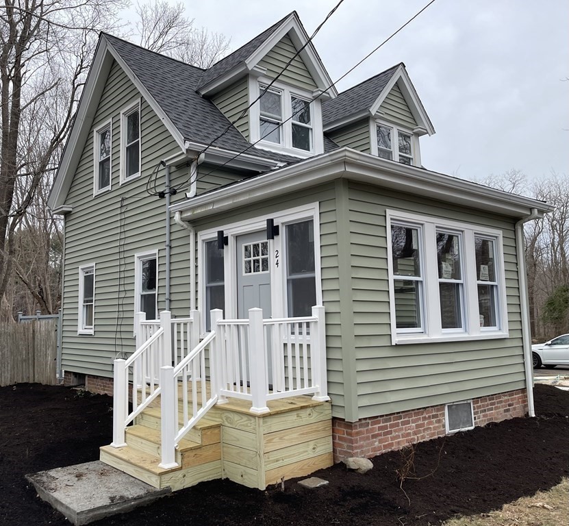 852 Whitman St, Hanson, MA 02341