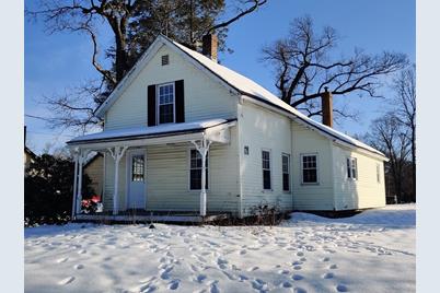 182 Fairview St W, Greenfield, MA 01301 - Photo 1