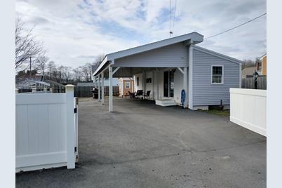 7 Walnut, Dartmouth, MA 02747 - Photo 1