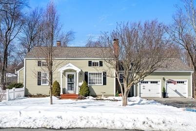 169 Clinton St, Marlborough, MA 01752 - Photo 1