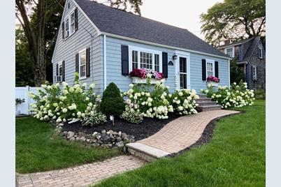 8 New Street, North Reading, MA 01864 - Photo 1