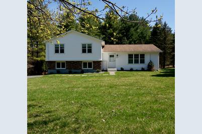 355 Fairview St, Lee, MA 01238 - Photo 1