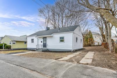 25 Curtis Rd, Revere, MA 02151 - Photo 1