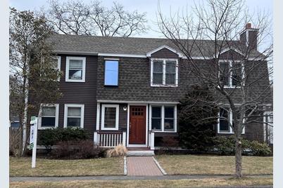 16 May, Marblehead, MA 01945 - Photo 1