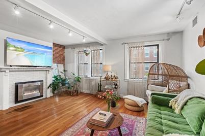 416 Hanover #2, Boston, MA 02113 - Photo 1
