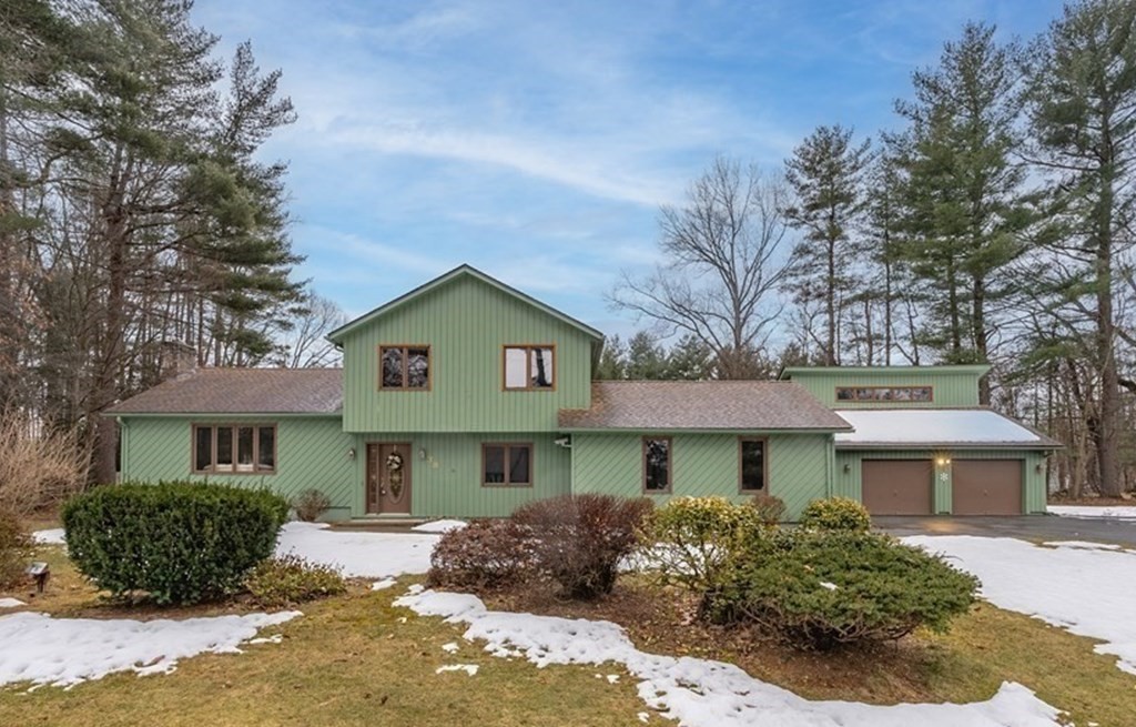 38 Castle Hill Rd, Westfield, MA 01085 MLS 73087514 Coldwell Banker