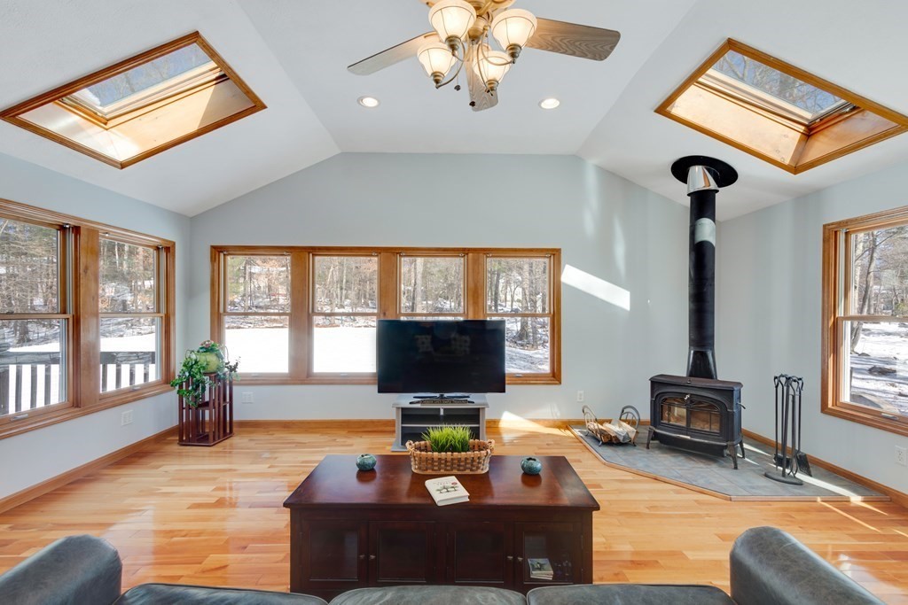 1 Pine Glen Dr, North Reading, MA 01864 MLS 73087627 Coldwell Banker