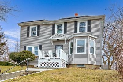 74 Rhinecliff St, Arlington, MA 02476 - Photo 1