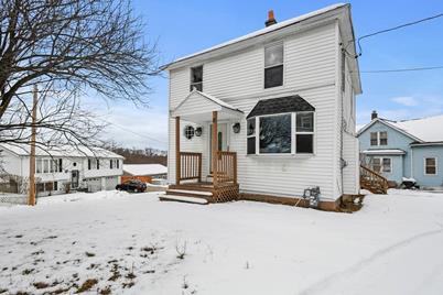 8 Pleasantview Avenue, Chicopee, MA 01020 - Photo 1