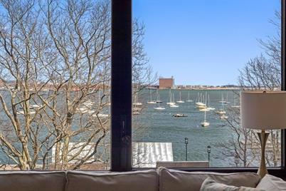 65 E India Row #4E, Boston, MA 02110 - Photo 1