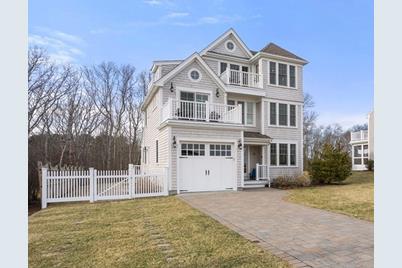 30 Glenwood St, Yarmouth, MA 02673 - Photo 1