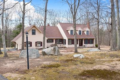 8 Deer Run, Stafford, CT 06076 - Photo 1