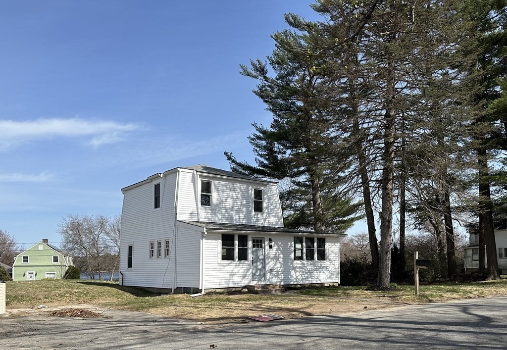 17 Holly St, Halifax, MA 02338 MLS 73093531 Coldwell Banker