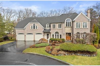 6 Woodbury Ln, Natick, MA 01760 - Photo 1