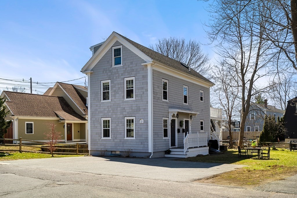 2 Roosevelt Ave 1, Marblehead, MA 01945 MLS 73093795 Coldwell Banker